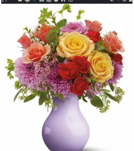 Montauk Gardens. An arrangement by Avenue Flowers and Gifts.