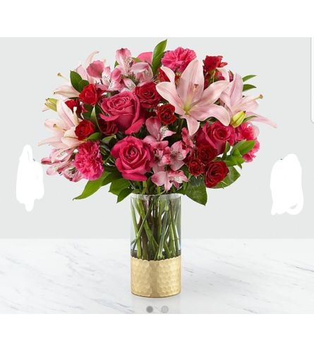 BE MY BELOVED VALENTINE - Deluxe. An arrangement by Avenue Flowers and Gifts.