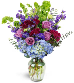 European Terrace™. An arrangement by Avenue Flowers and Gifts. European Terrace™. An arrangement by Avenue Flowers and Gifts.