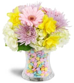 Sweet Candy Dreams™. An arrangement by Avenue Flowers and Gifts.