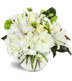 Truly Yours™. An arrangement by Avenue Flowers and Gifts.