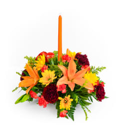Family Traditions Centerpiece™. An arrangement by Avenue Flowers and Gifts.